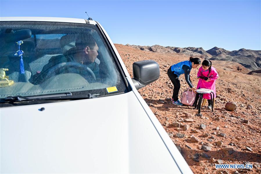 (FOCUS)CHINA-INNER MONGOLIA-GOBI-STUDENT-ONLINE CLASS (CN)