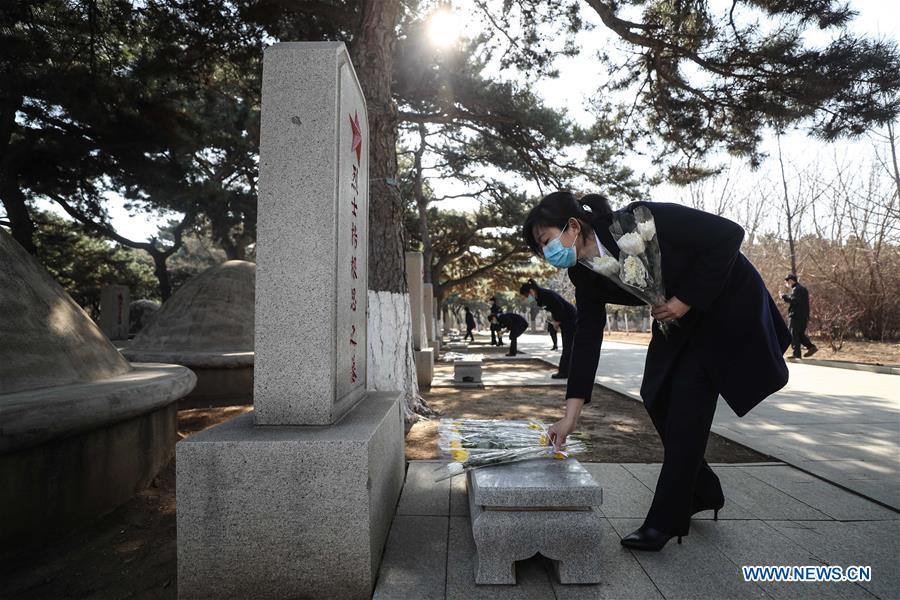 CHINA-SHENYANG-QINGMING-KOREAN WAR MARTYR-CEMETERY (CN)