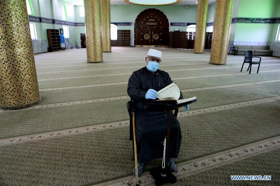 MIDEAST-HEBRON-COVID-10