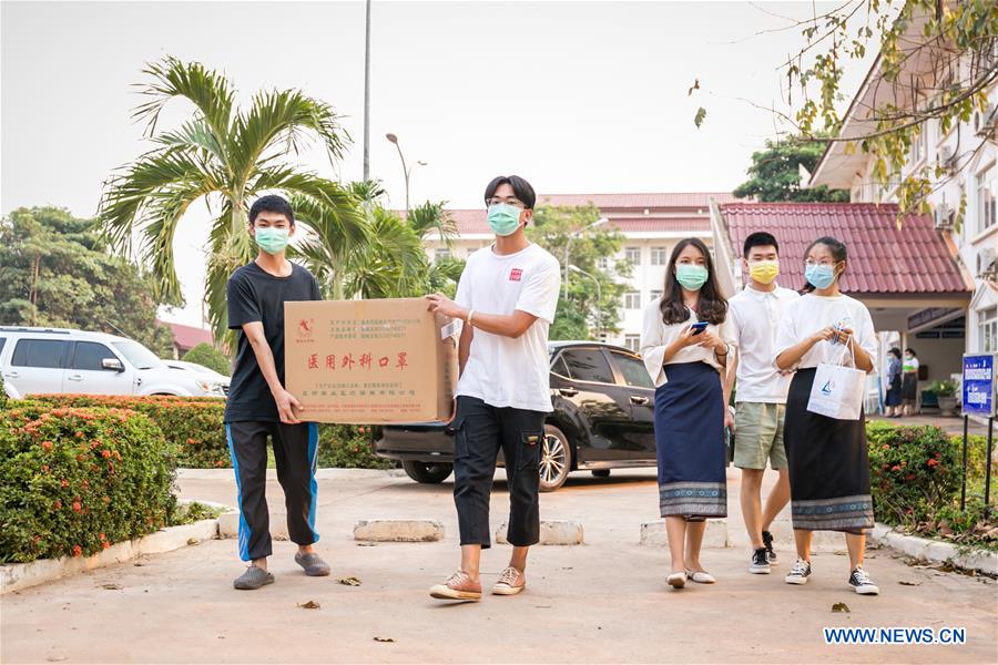 LAOS-VIENTIANE-CHINA-MEDICAL-MATERIAL-AID