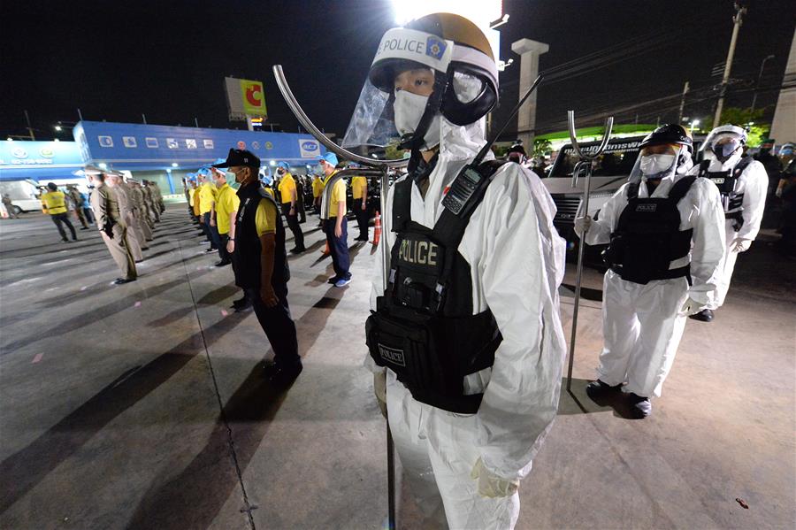 THAILAND-BANGKOK-COVID-19-CURFEW