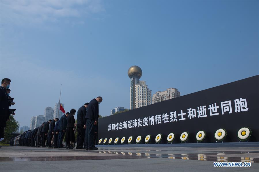CHINA-WUHAN-COVID-19 VICTIMS-NATIONAL MOURNING-SILENT TRIBUTE (CN)