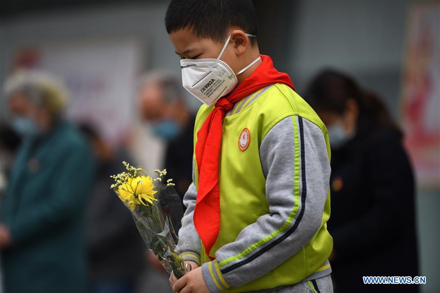 CHINA-COVID-19 VICTIMS-NATIONAL MOURNING-SILENT TRIBUTE (CN)