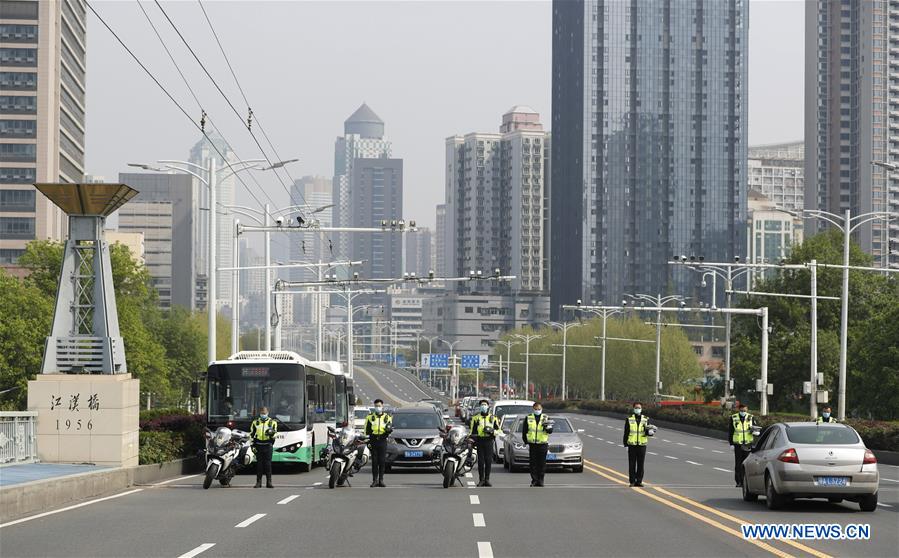 CHINA-WUHAN-COVID-19 VICTIMS-NATIONAL MOURNING-TRIBUTE (CN)