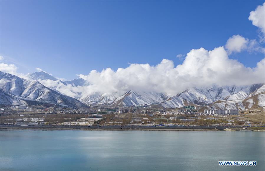 CHINA-TIBET-LHASA-SNOWFALL (CN)