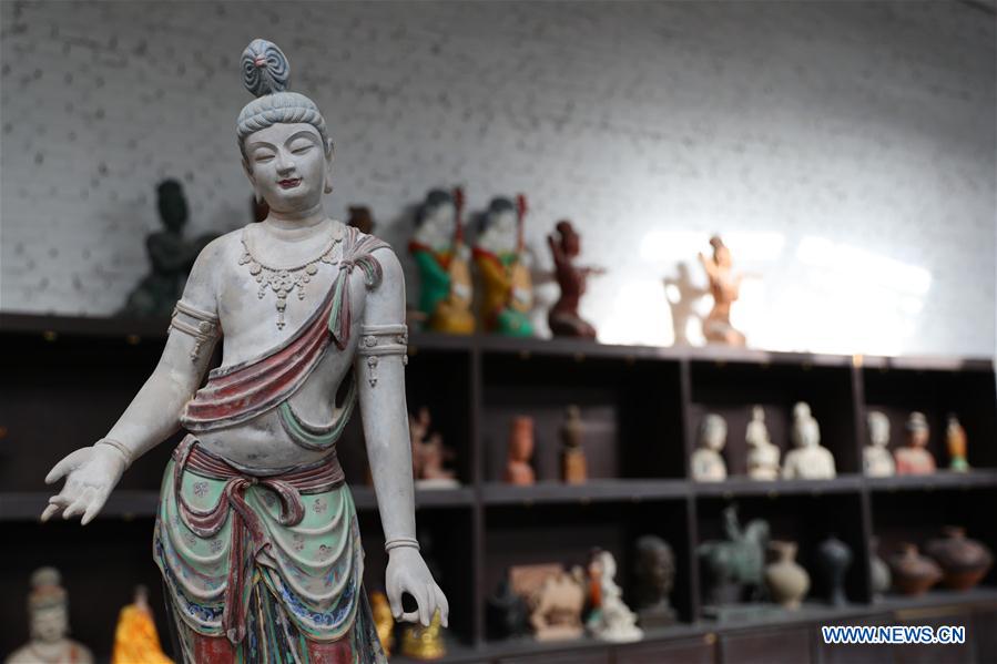 CHINA-GANSU-DUNHUANG-PAINTED SCULPTURE ART (CN)