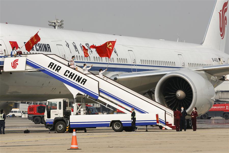 CHINA-BEIJING-MEDICAL AID TEAM-RETURN FROM HUBEI (CN)