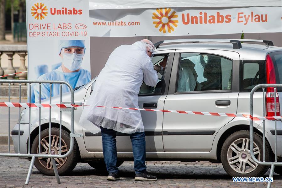 FRANCE-PARIS-COVID-19-DRIVE THROUGH TEST