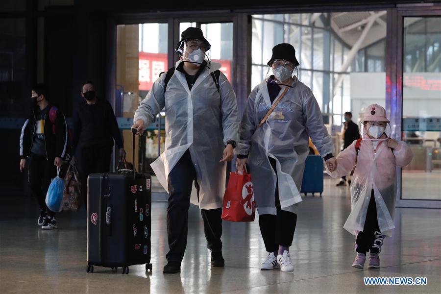 CHINA-HUBEI-WUHAN-FIRST OUTBOUND TRAIN LEAVING HUBEI (CN)