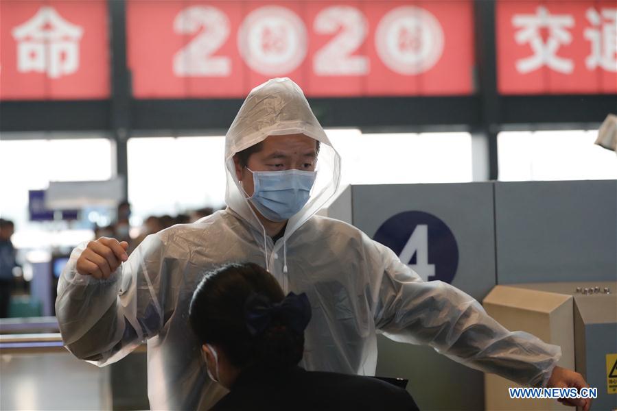 CHINA-HUBEI-WUHAN-FIRST OUTBOUND TRAIN LEAVING HUBEI (CN)