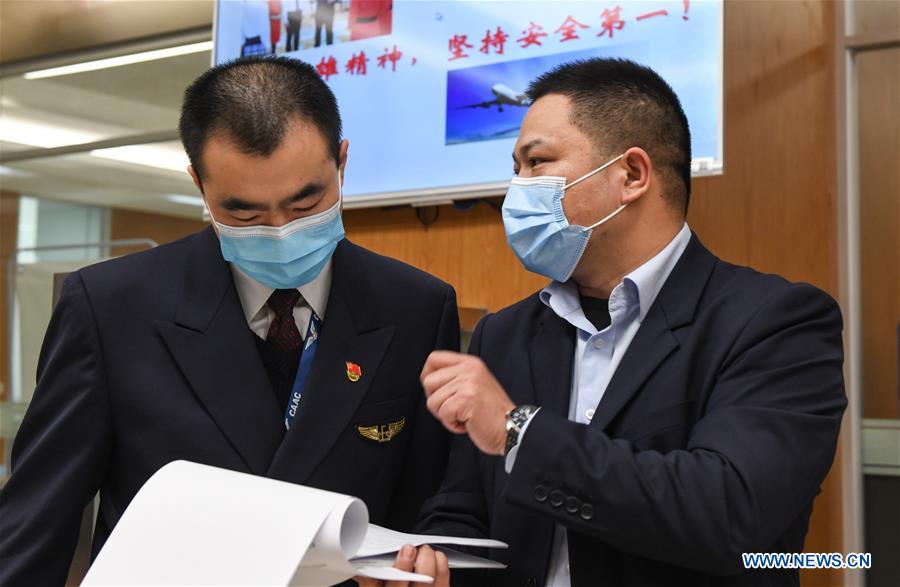 CHINA-HUBEI-WUHAN-OUTBOUND TRAVEL RESTRICTIONS-LIFTING (CN)