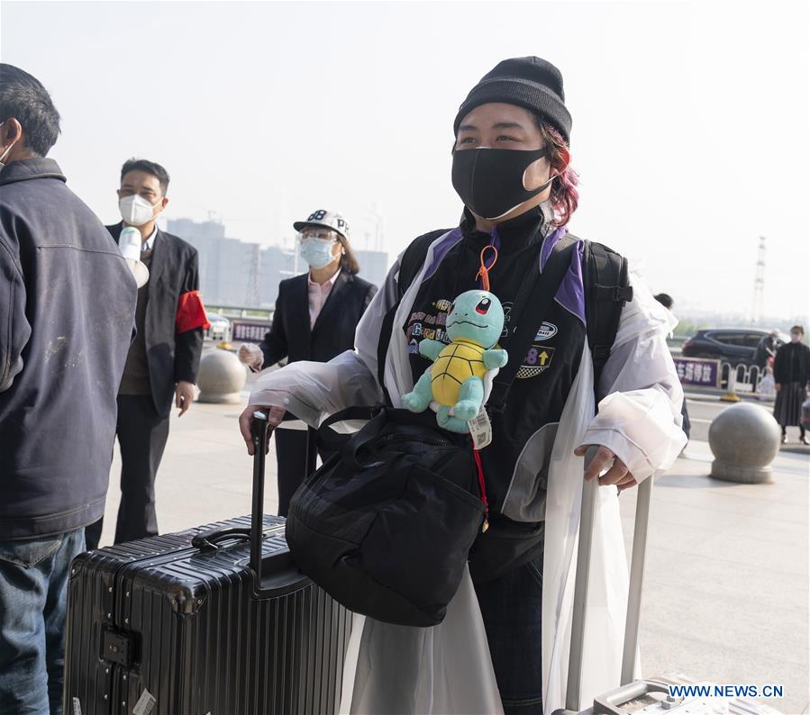 CHINA-HUBEI-WUHAN-OUTBOUND TRAVEL RESTRICTIONS-LIFTING (CN)