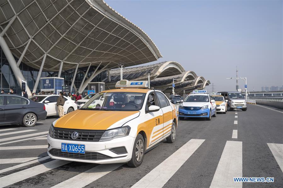 CHINA-HUBEI-WUHAN-OUTBOUND TRAVEL RESTRICTIONS-LIFTING (CN)