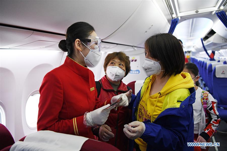 CHINA-SHENZHEN-FLIGHTS-WUHAN-RESUMING (CN)