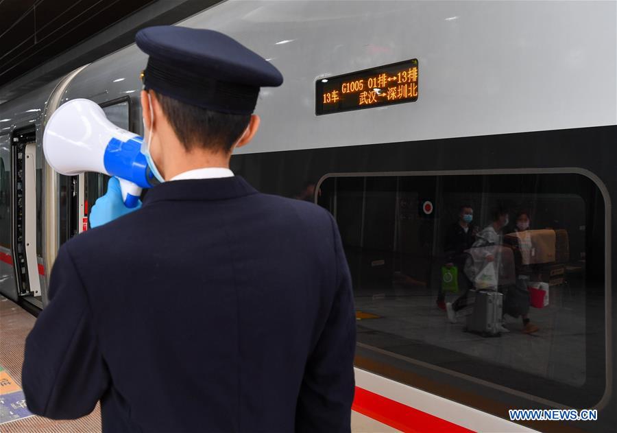 CHINA-GUANGZHOU-TRAIN FROM WUHAN-ARRIVAL (CN)