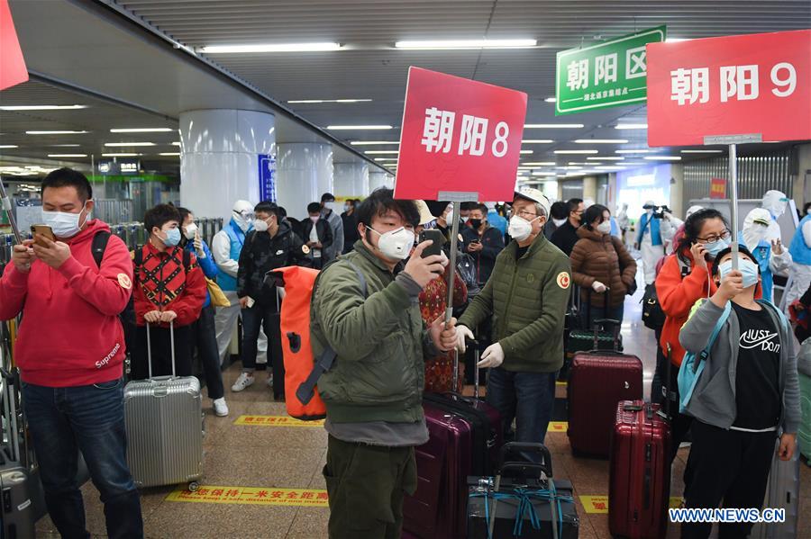 CHINA-BEIJING-TRAIN FROM WUHAN-ARRIVAL (CN) 