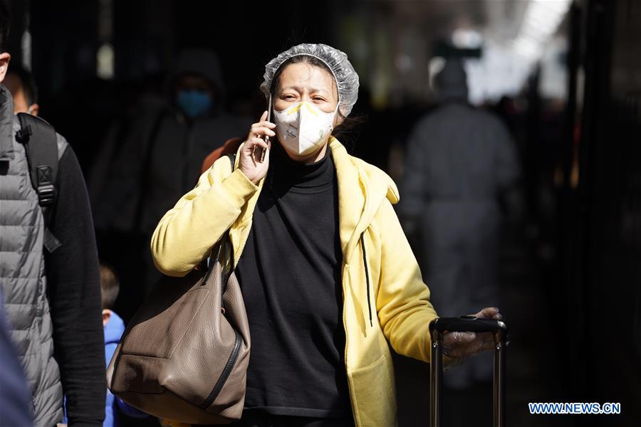 CHINA-BEIJING-TRAIN FROM WUHAN-ARRIVAL (CN) 