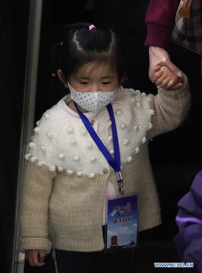 CHINA-BEIJING-TRAIN FROM WUHAN-ARRIVAL (CN) 