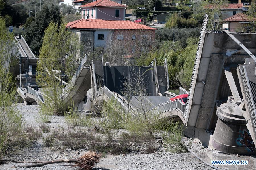 ITALY-TUSCANY-BRIDGE-COLLAPSE 