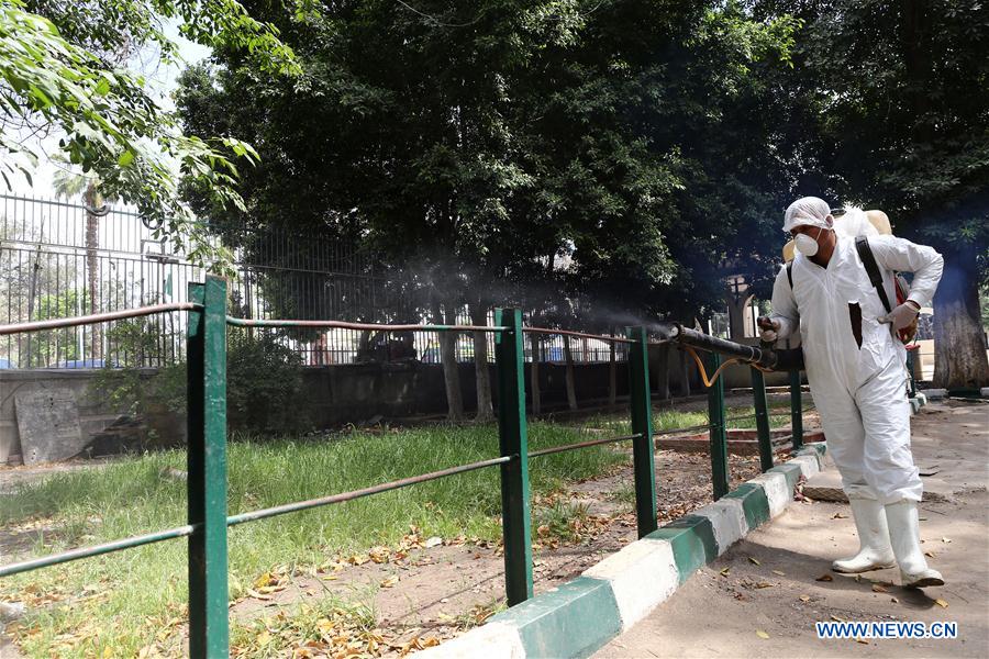 EGYPT-GIZA-COVID-19-ZOO-MEASURES