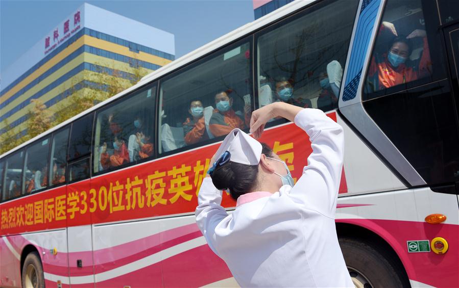 CHINA-SHAANXI-XI'AN-COVID-19-MEDICAL WORKER-QUARANTINE-FINISH-RETURN HOME (CN)