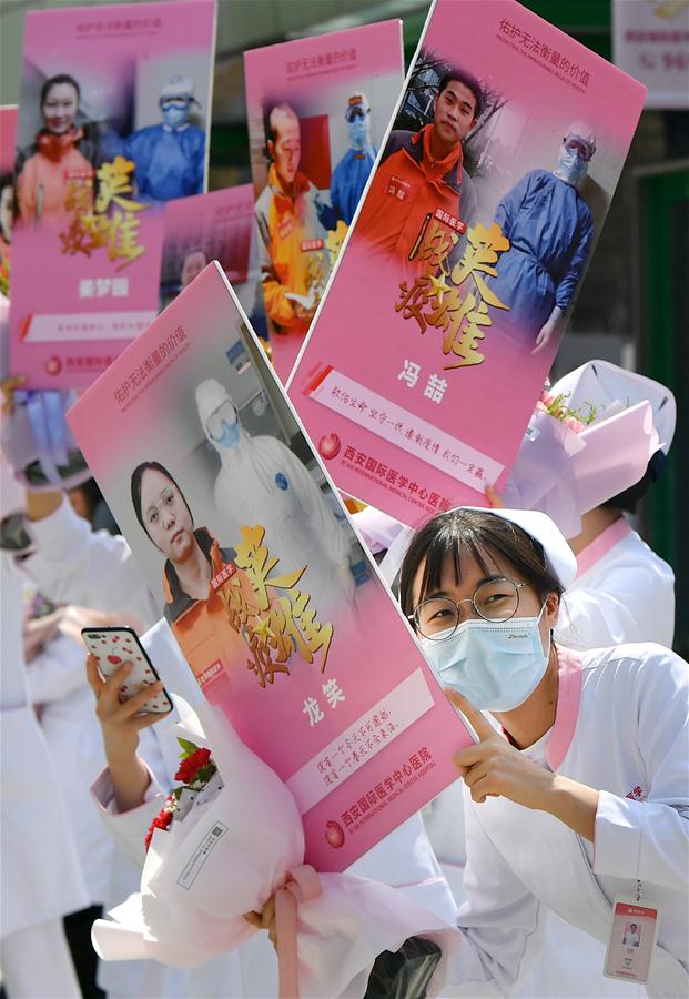 CHINA-SHAANXI-XI'AN-COVID-19-MEDICAL WORKER-QUARANTINE-FINISH-RETURN HOME (CN)