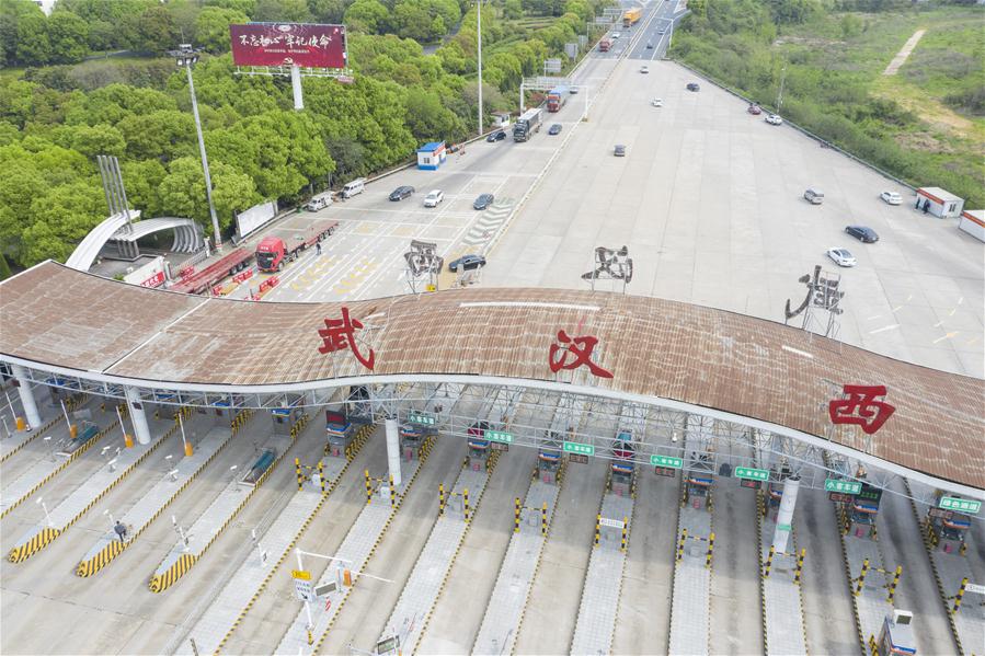 CHINA-HUBEI-WUHAN-OUTBOUND TRAFFIC RESTRICTION-LIFTING (CN)