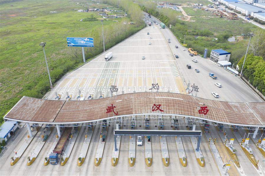 CHINA-HUBEI-WUHAN-OUTBOUND TRAFFIC RESTRICTION-LIFTING (CN)