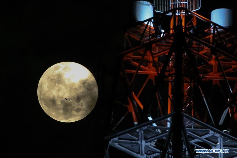 PHILIPPINES-QUEZON CITY-SUPERMOON