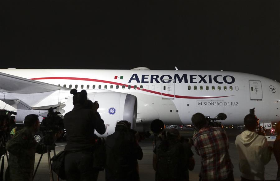 XINHUA PHOTOS OF THE DAY