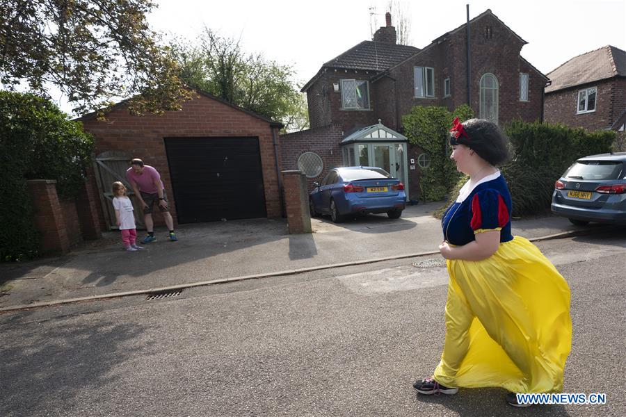 UK-STOCKPORT-COVID-19-SNOW WHITE