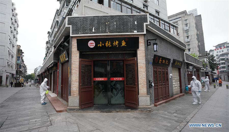 CHINA-HUBEI-WUHAN-STREET-DISINFECTION (CN)