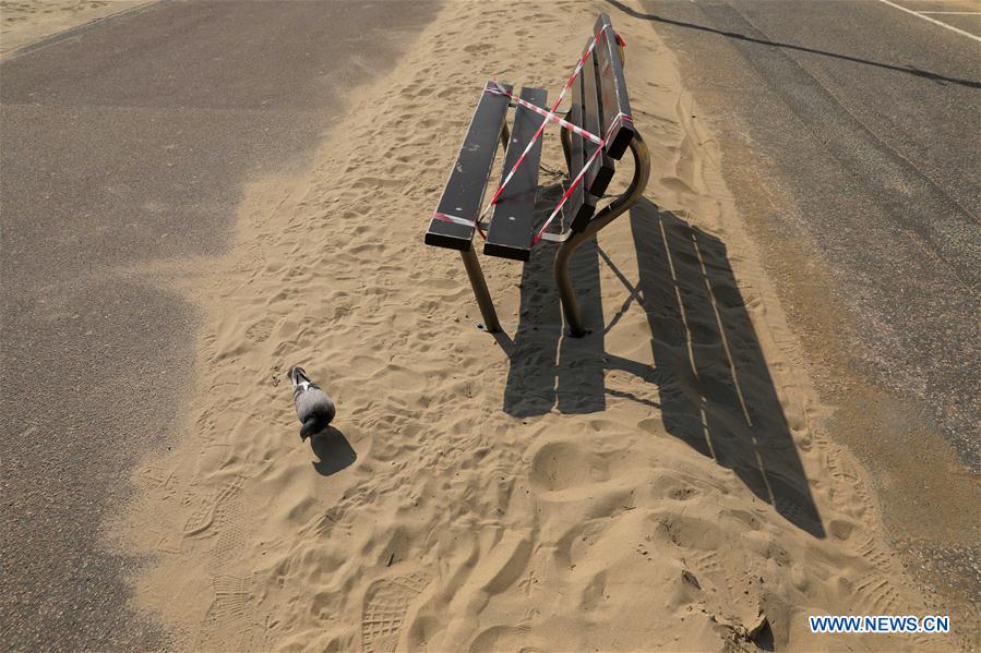 BRITAIN-BOURNEMOUTH-COVID-19-BEACH