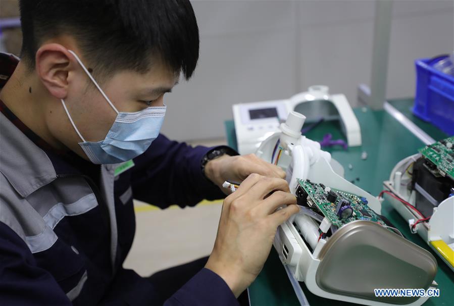 CHINA-LIAONING-SHENYANG-COVID-19-MEDICAL SUPPLIES-PRODUCTION (CN)