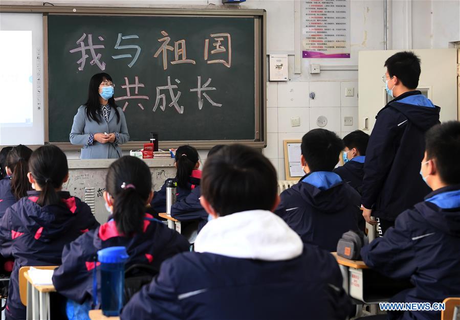 CHINA-HENAN-MIDDLE SCHOOL-STUDENT-RETURN TO SCHOOL (CN)