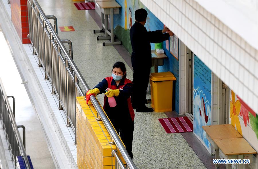 CHINA-HENAN-MIDDLE SCHOOL-STUDENT-RETURN TO SCHOOL (CN)