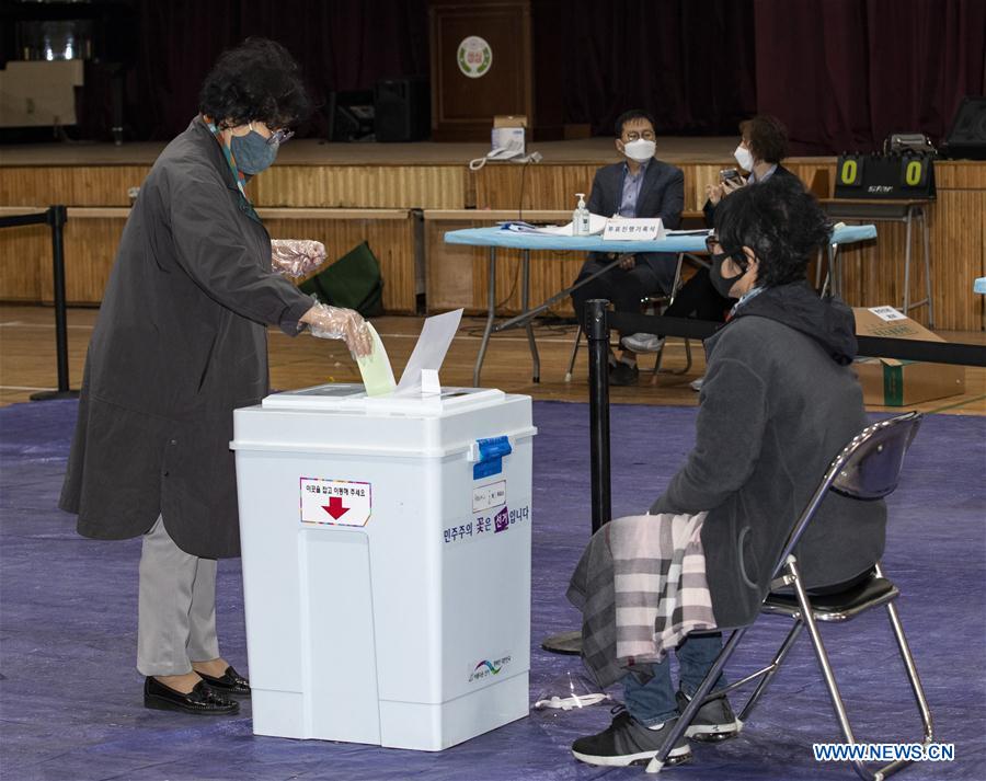 SOUTH KOREA-COVID-19-PARLIAMENTARY ELECTION