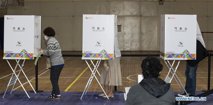 SOUTH KOREA-COVID-19-PARLIAMENTARY ELECTION