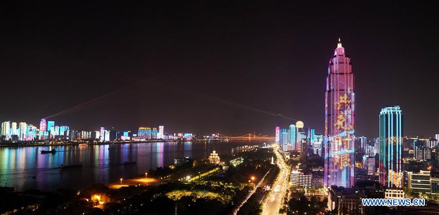 CHINA-HUBEI-WUHAN-LIGHT SHOW (CN)