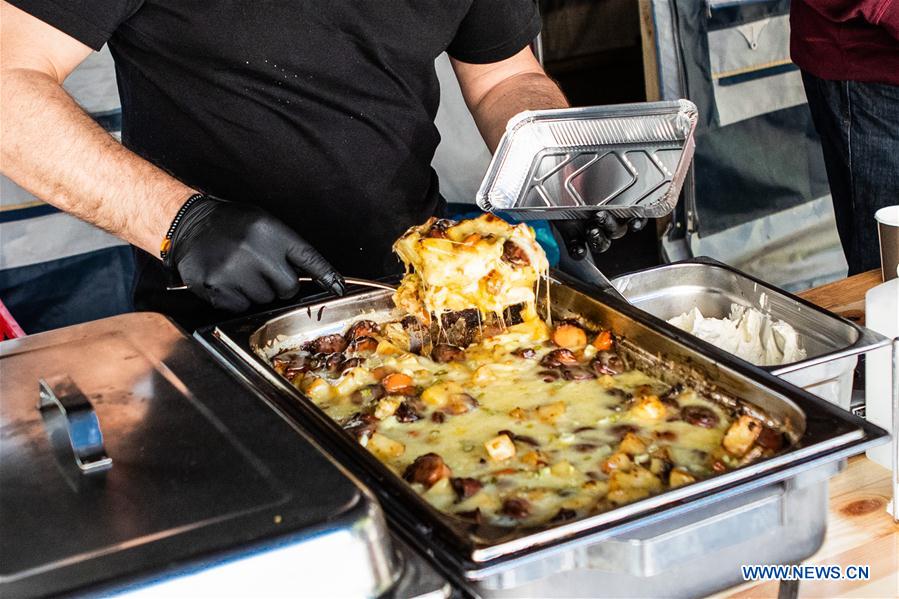 GERMANY-BERLIN-COVID-19-FOOD DONATION