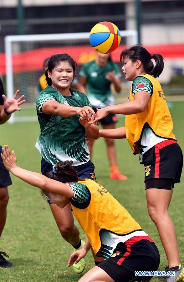 (SP)CHINA-HAIKOU-RUGBY 7S-CHINESE WOMEN'S TEAM-TRAINING(CN)