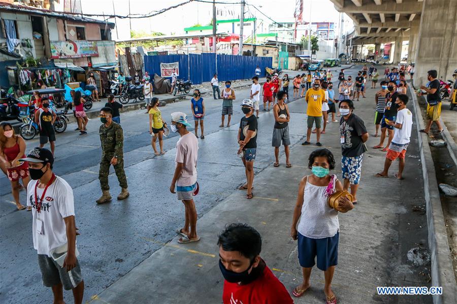 PHILIPPINES-QUEZON CITY-COVID-19- ARMED FORCES-MOBILE KITCHEN-FREE MEALS