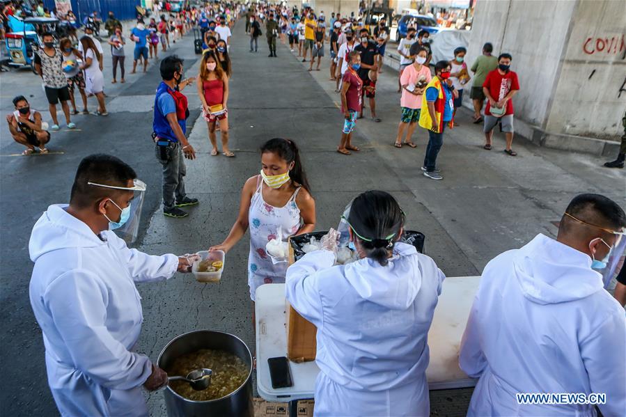 PHILIPPINES-QUEZON CITY-COVID-19- ARMED FORCES-MOBILE KITCHEN-FREE MEALS