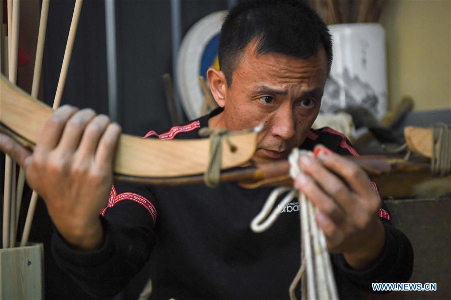 CHINA-LIAONING-SHENYANG-BOW-HANDICRAFT (CN)