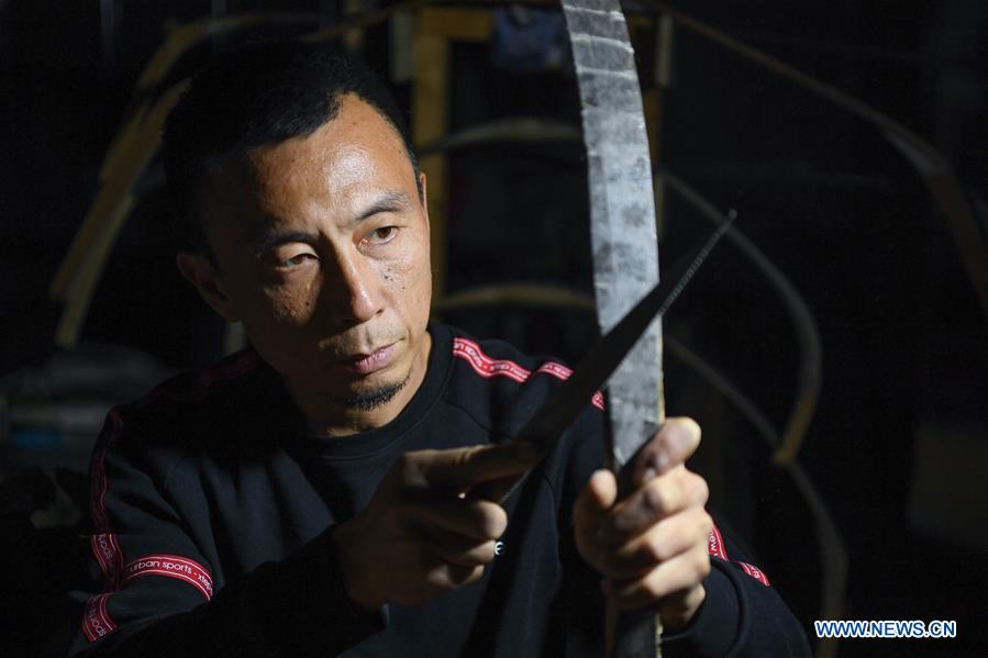 CHINA-LIAONING-SHENYANG-BOW-HANDICRAFT (CN)