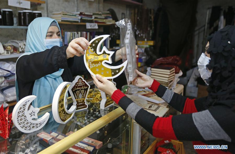 LEBANON-BEIRUT-COVID-19-RAMADAN-DECORATIONS