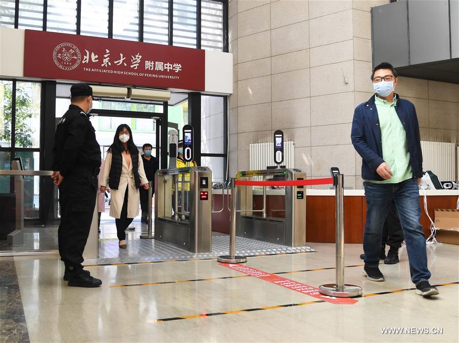 CHINA-BEIJING-EPIDEMIC PREVENTION AND CONTROL DRILL-SENIOR HIGH SCHOOL-REOPENING-PREPARATION (CN)