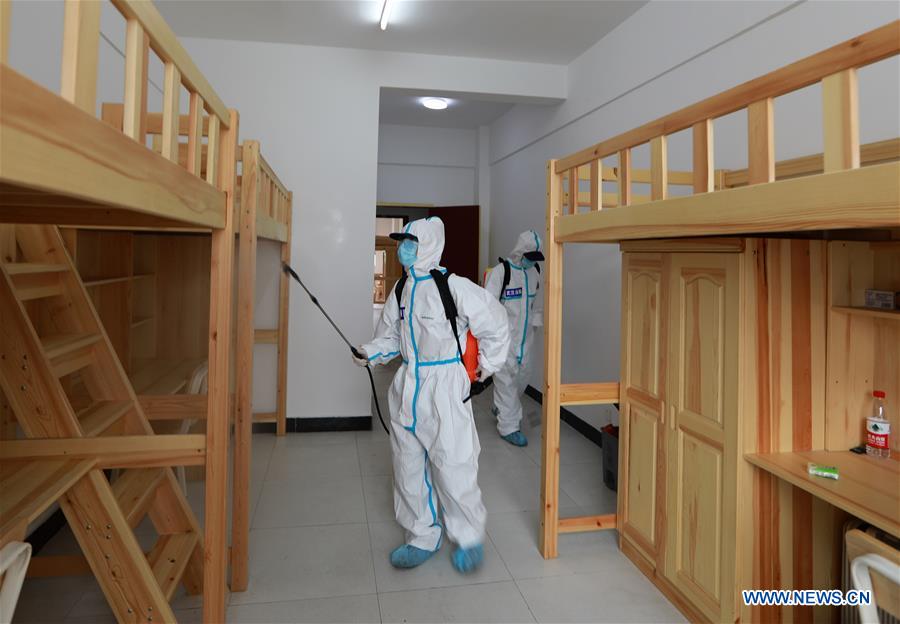 #CHINA-HUBEI-DISINFECTION-SENIOR HIGH SCHOOL-REOPENING (CN)