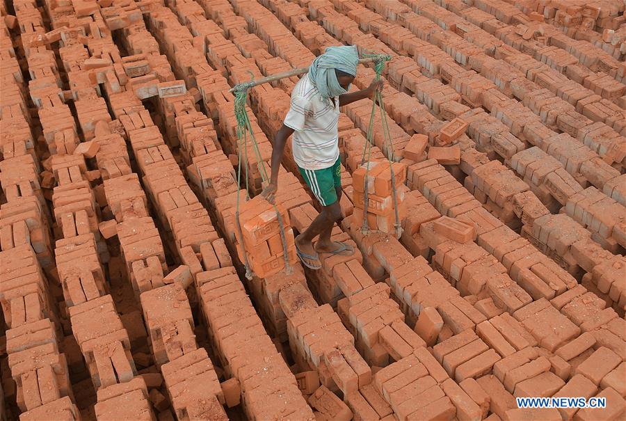 XINHUA PHOTOS OF THE DAY