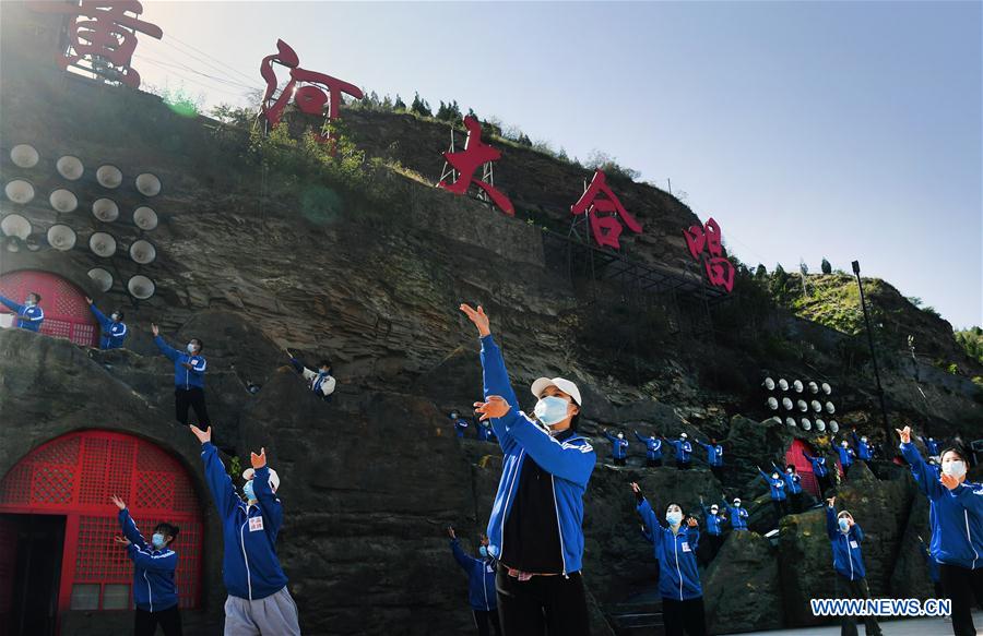 CHINA-SHAANXI-YAN'AN-PERFORMANCE-RESUMPTION (CN)